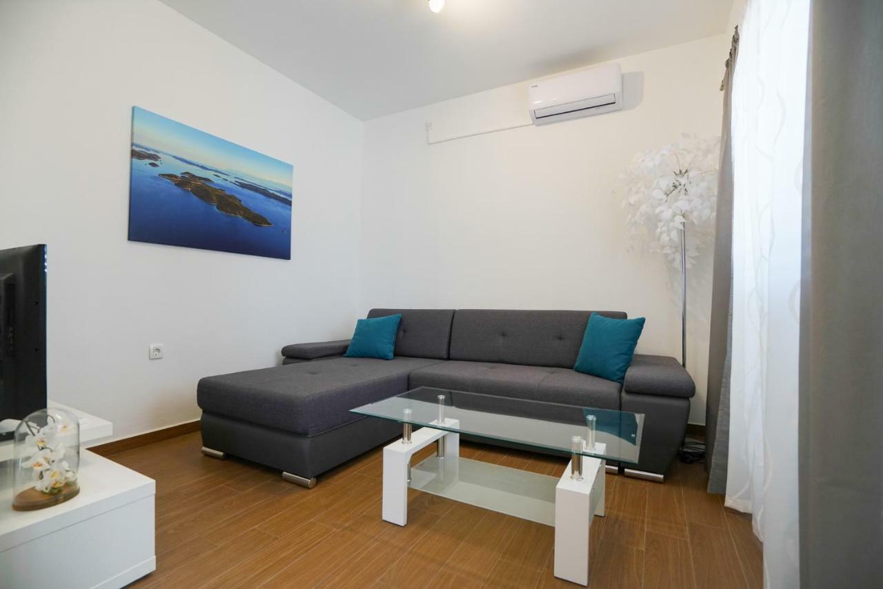 Tj Apartment 1 Zadar Buitenkant foto